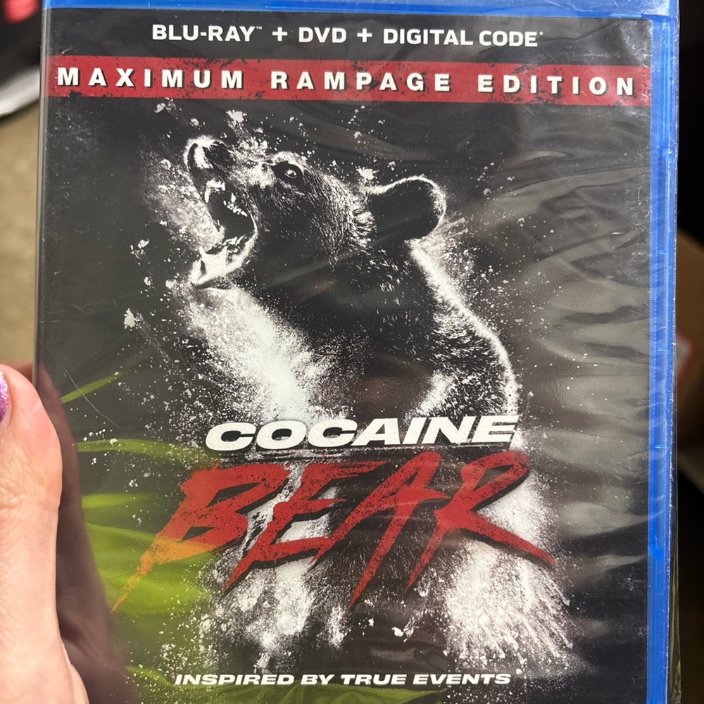 Cocaine Bear (Blu-ray + DVD + Digital)